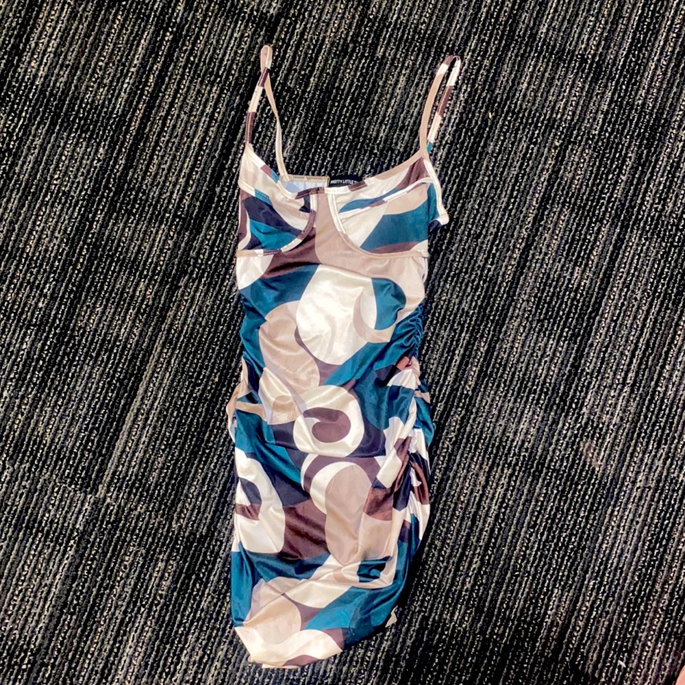 Pretty Little Thing multicolored scrunched bodycon dress Size 0